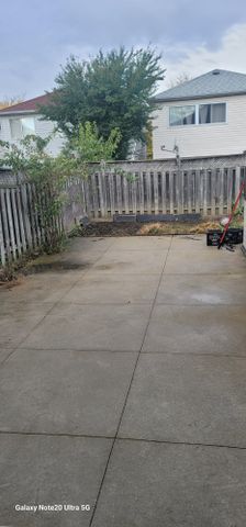 For Lease - 22 Oatfield Road, Brampton, Ontario - Photo 2