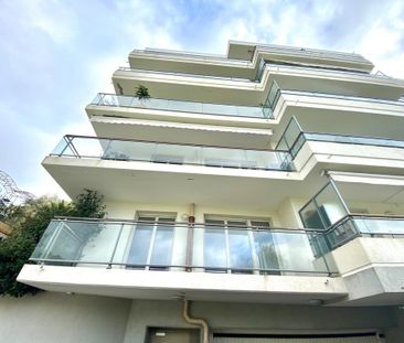 Location Appartement 3 pièces 62m² NICE 06200 - Photo 6