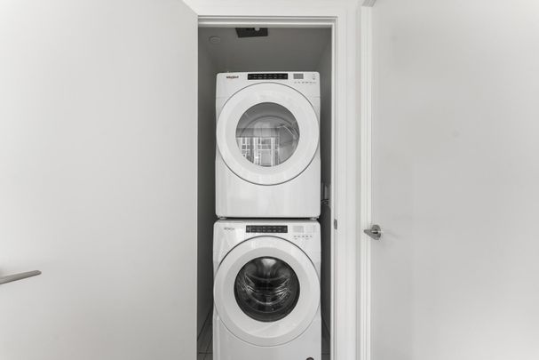 For Lease - 1 Yorkville Avenue Unit# 1404, Toronto, Ontario - Photo 1