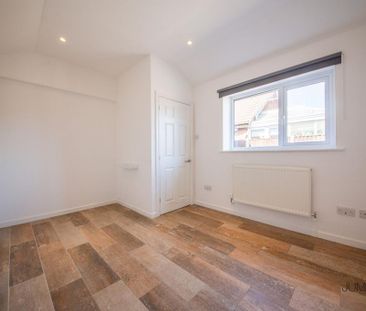 2 bedroom semi-detached bungalow to rent - Photo 4