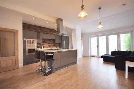 3 Bedroom Semi Detached Valuation - Photo 3