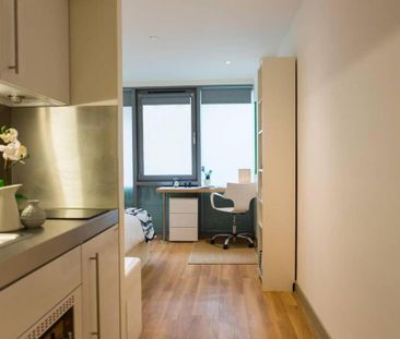 Studio to rent - Photo 6