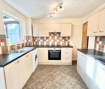 2 bedroom end of terrace house to rent - Photo 1