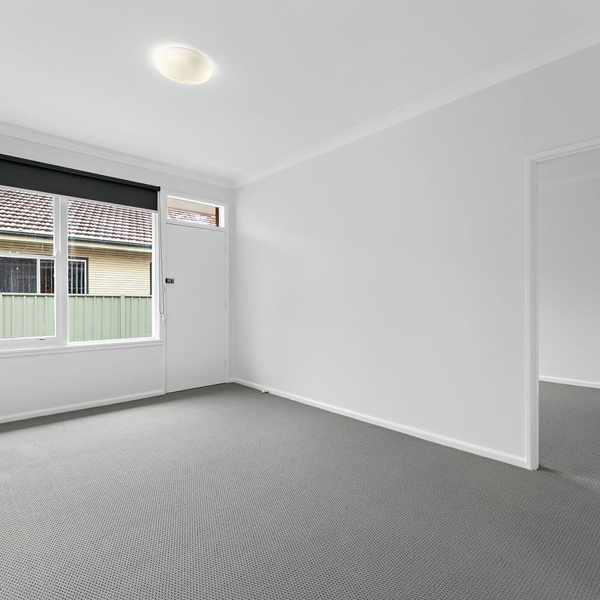 Refreshed One Bedroom Unit In Quiet Location - Photo 1