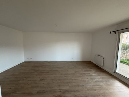 Appartement 3 pièces à louer St Chamond - 42400 / Réf: LA3522-COMPANY39997BYE - Photo 2