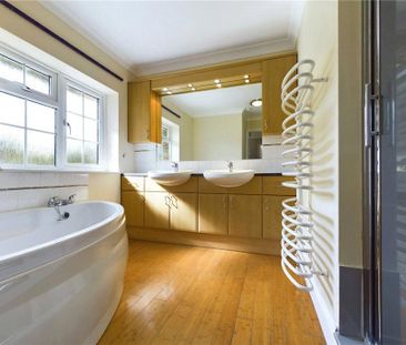 4 bedroom detached house to rent - Photo 5