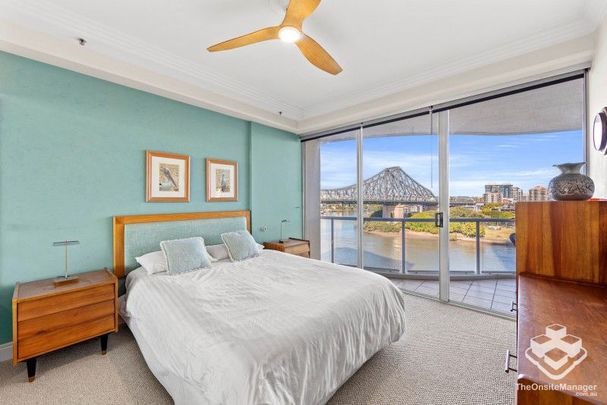 ARGUABLY THE CBDs FINEST RIVERFRONT COMPLEX 1 Bedroom Furnished - Photo 1