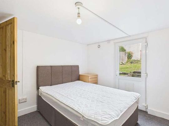 Hartington Road, Brighton, BN2 - Photo 1