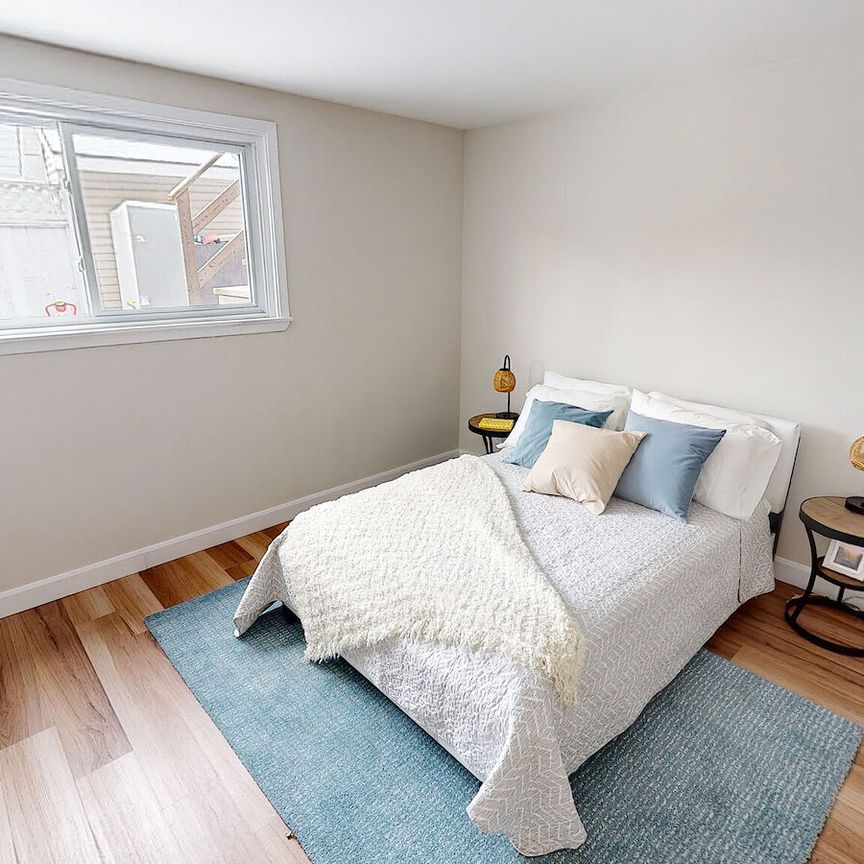 Ottawa West - Photo 1