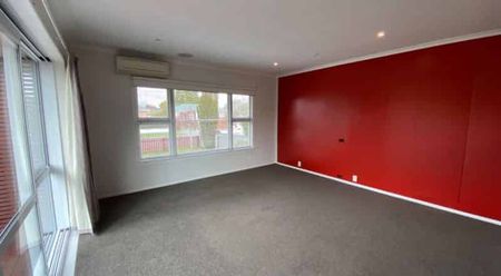 Warm, Secure & Zoned for Burnside High - Photo 3