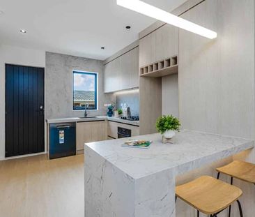 Stunning New Build in the Heart of Howick - Photo 3