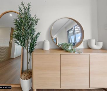 MGM MARTIN – EXPANSIVE AIR CONDITIONED APARTMENT WITH HUGE TERRACE ... - Photo 2