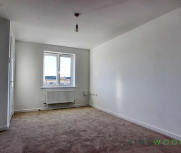 3 bedroom detached house to rent - Photo 4