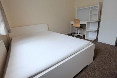 Tunstall Road, Canterbury - Photo 1