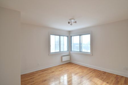 Condo for rent, Montréal (Côte-des-Neiges/Notre-Dame-de-Grâce) - Photo 4