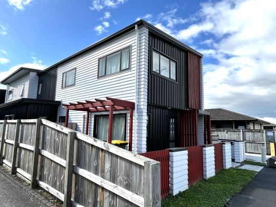 Killarney Road Townhouse - Frankton - Photo 1