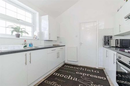 Caledonian Place, Worthing Town Centre, BN11 - Photo 5