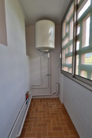 Location Appartement 3 pièces 63m² ST MARTIN D HERES 38400 - Photo 2