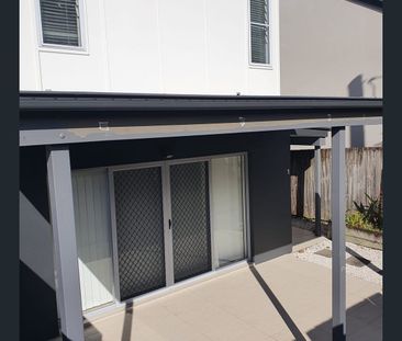 1/43 Bower Street, Annerley, Qld 4103 - Photo 2