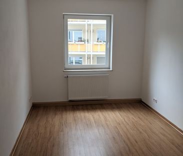 Helle 2 ZKB-Wohnung mit praktischer Aufteilung - Foto 2