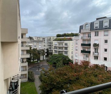 Location Appartement Rosny-sous-Bois (93110) Centre-Ville - Photo 1