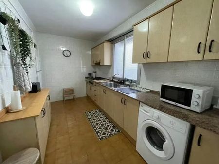 Carrer de Mendizábal, Valencia, Valencian Community 46011 - Foto 5