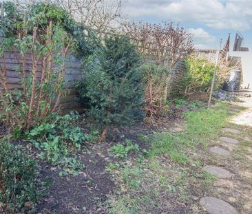 2 bedroom semi-detached house to rent - Photo 6