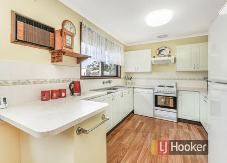 34 Duff Street, Cranbourne VIC - Photo 3