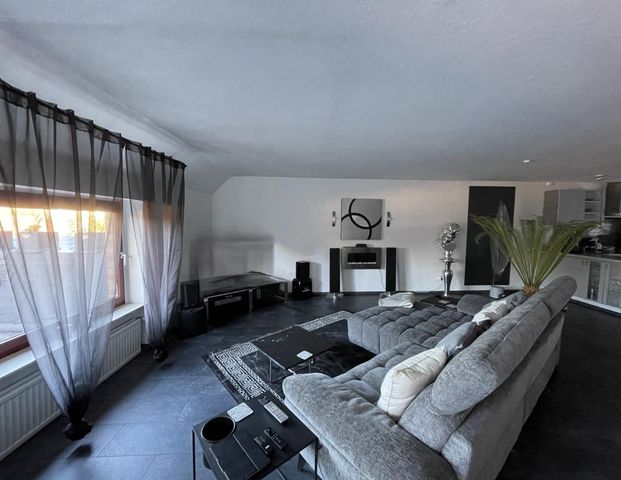 Gemütliche Maisonette-Wohnung mit Terrasse in Braunschweig-Ölper! - Foto 1