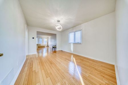 For Lease - 31 Goldhawk Trail, Toronto, Ontario - Photo 4