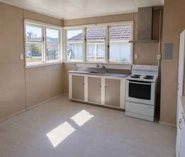 5 Belfast Crescent, Inner Kaiti - Photo 4