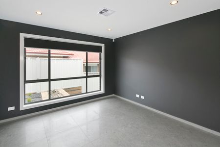 19A Bronhill Street, Moncrieff ACT 2914 - House For Rent | Domain - Photo 5