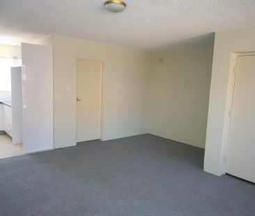 4/106 Henderson Road - Photo 1