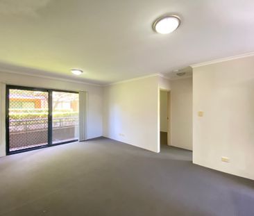 Modern 2 Bedroom Apartment - Photo 3