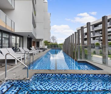 EFFORTLESS LUXURY WITH A RESORT INSPIRED LIFESTYLE - Photo 6