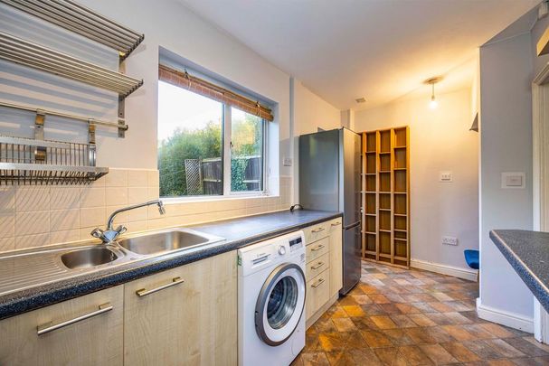 2 bedroom terraced house to rent - Photo 1