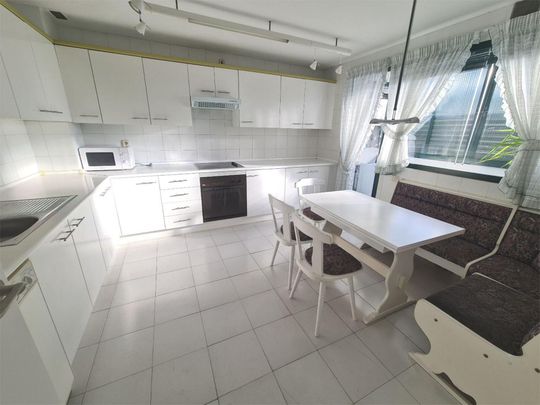 Piso de alquiler en Calle Playa de Sangenjo, 32, El Pinar - Punta Galea - Photo 1