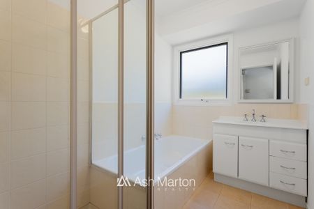 7 Chamouni Court, Frankston, VIC 3199 - Photo 5