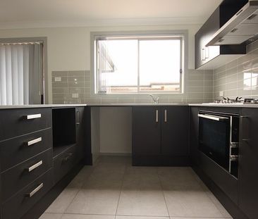 Everything you need- the perfect family home! - Photo 5