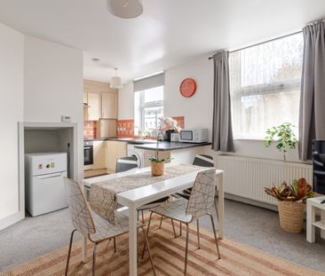 1 Bed Flat, Shepherds Bush Road, W6 - Photo 4