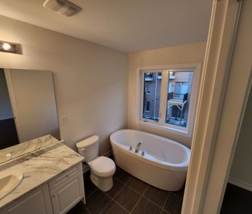 For Lease - 21 Coho Drive, Whitby, Ontario - Photo 2