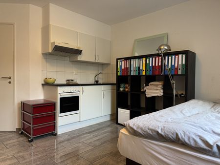 APPARTEMENT 1 PIÈCE À ZURICH - DISTRICT 8, MEUBLÉ, TEMPORAIRE - Photo 2