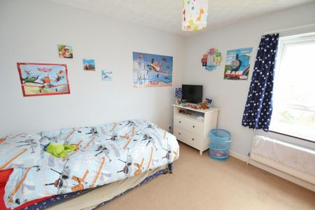 2 bedroom flat to rent - Photo 3