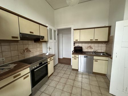 Großzügig geschnittene Balkon-Wohnung im grünen Berliner Süden, in Lankwitz ***EBK***Wannenbad***Parkett/Dielen*** - Foto 2