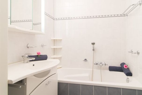 Appartement te huur - Photo 1