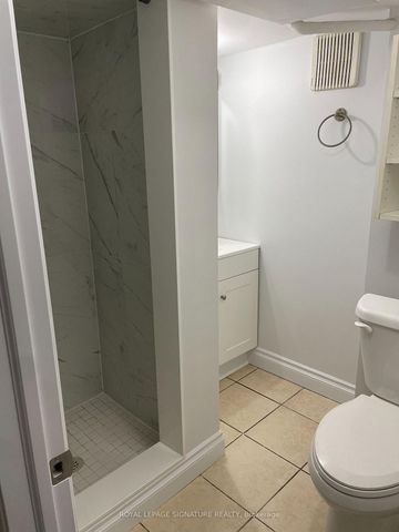 For Lease - 8 Thorncroft Crescent, Ajax, Ontario - Photo 4