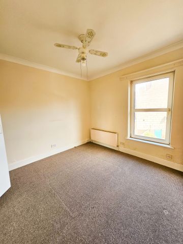 Market Road, Doncaster - Photo 2