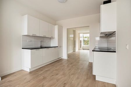 Te huur: Appartement Lange Hilleweg 209 B 02 in Rotterdam - Photo 4