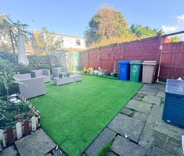 Lyndhurst Close - Photo 6