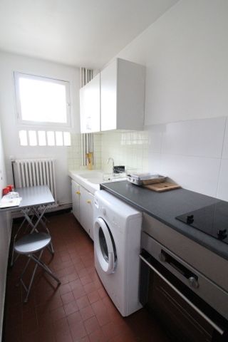 STUDIO MEUBLE 24.80 m² MAISONS-ALFORT - Photo 2